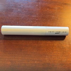 Give Them Lala. Black Mascara